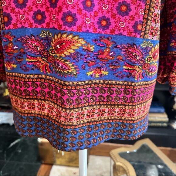 New Directions Boho Floral Front Tie Blouse Size Medium - Picture 6 of 13